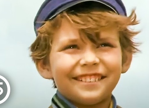 Министр строительства и ЖКХ РФ Михаил Мень сказал, что отопительный сезон начат во всех регионах страны и в целом проходит устойчиво